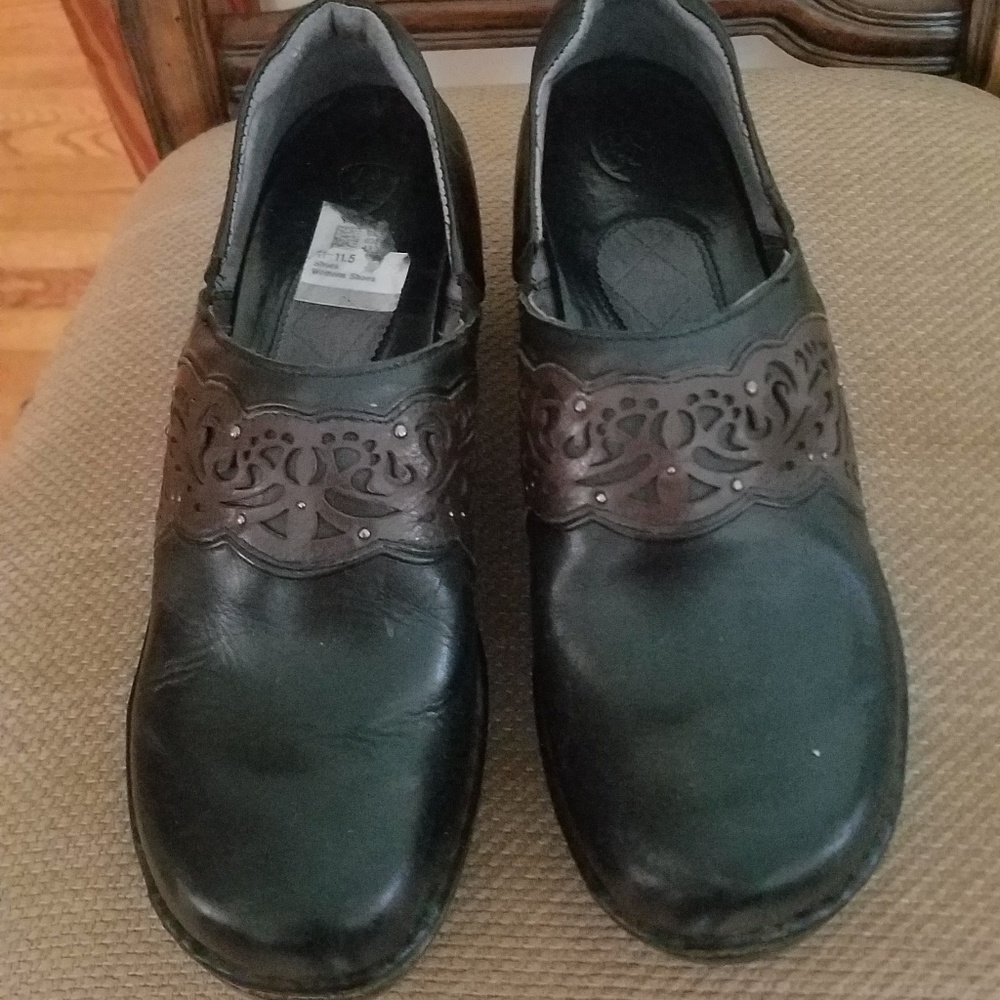 Ariat clogs